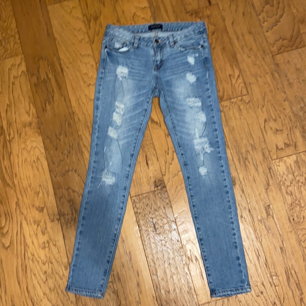 Just USA distressed jeans size 5